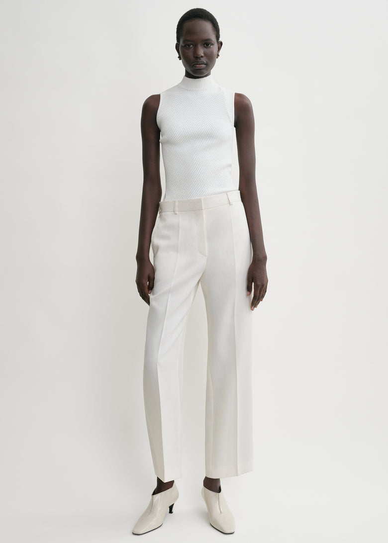 Straight cropped trousers off-white