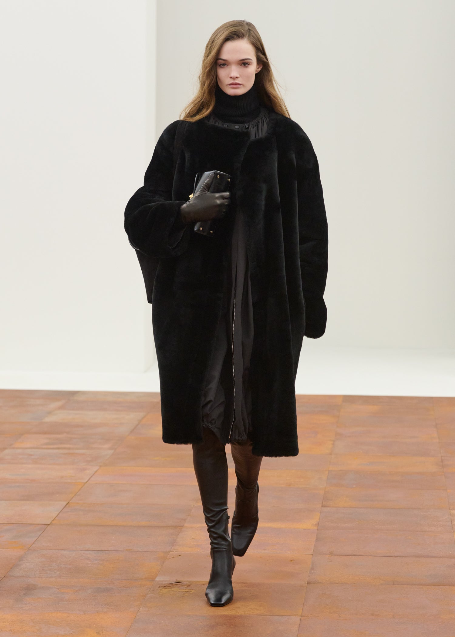 Fall Winter 2025 Runway Look 1