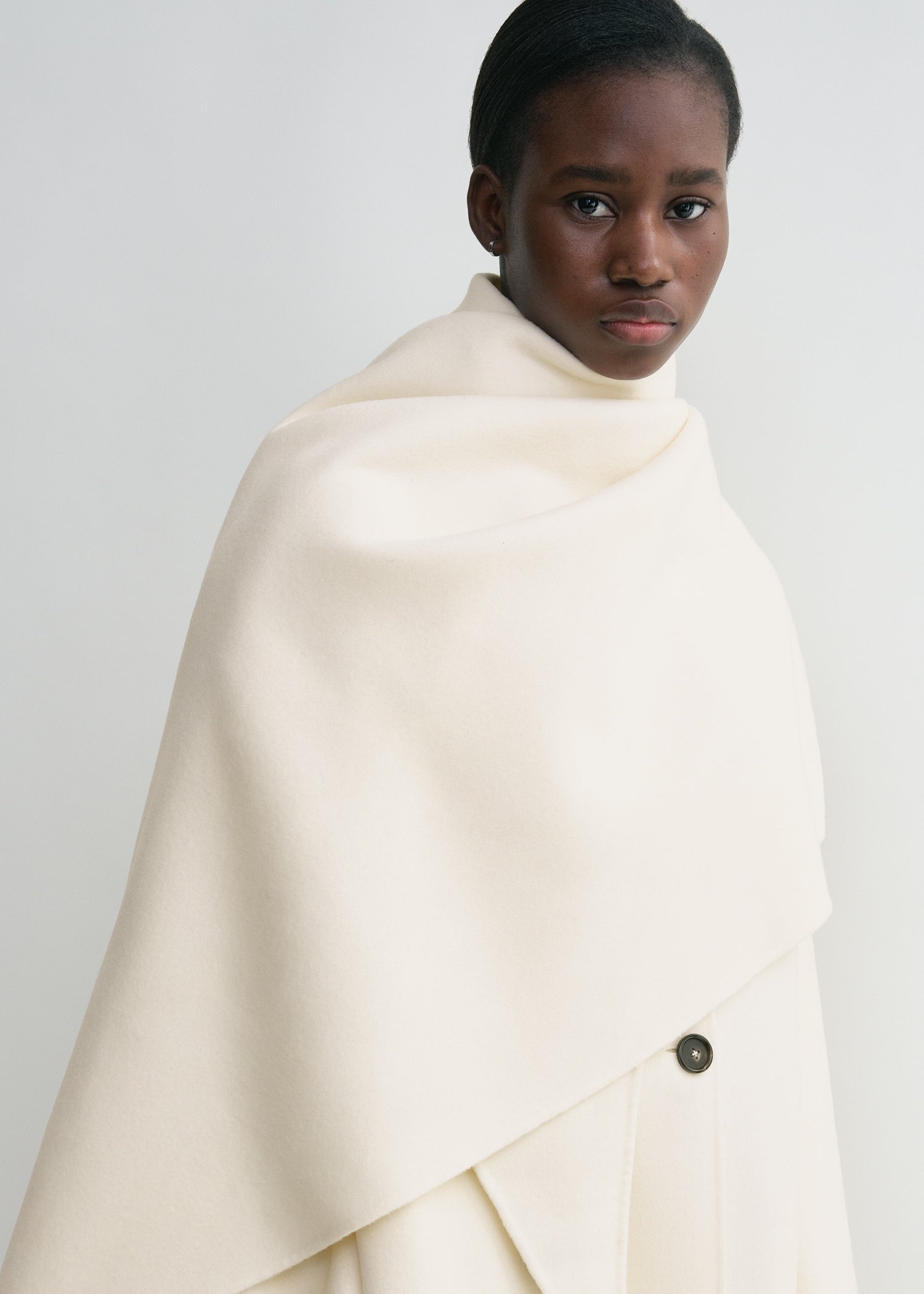 【送料無料ライン/39ショップ】 wool Maxi triangle TOTEME – white winter scarf 帽子