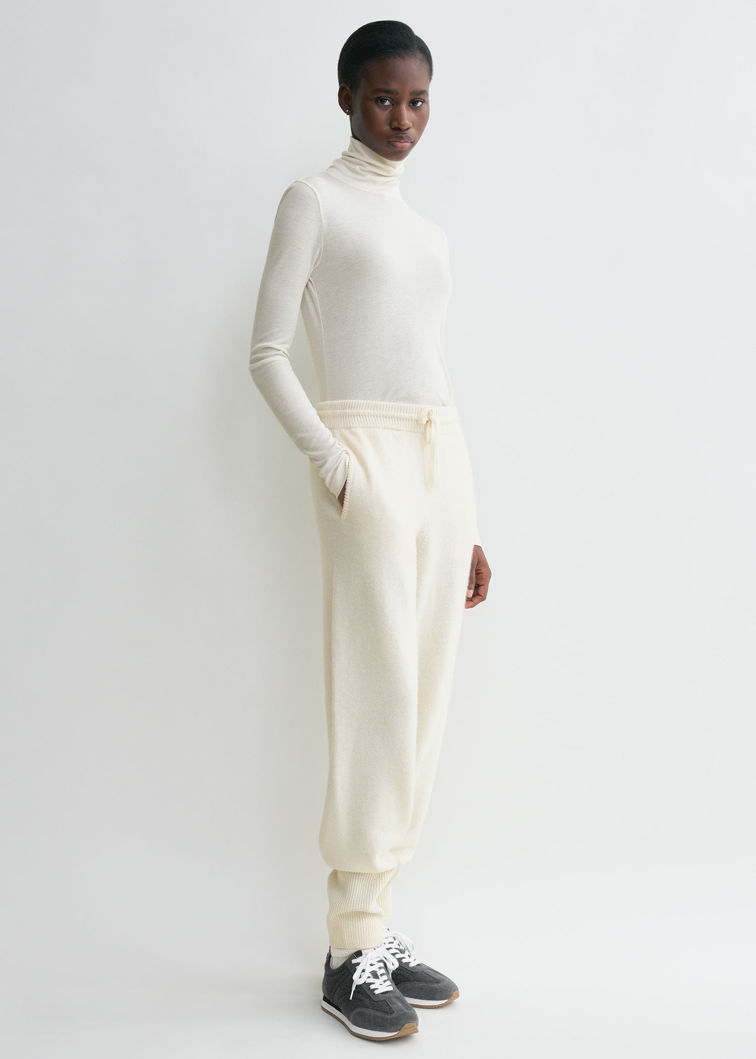 Drawstring cashmere sweatpants winter white