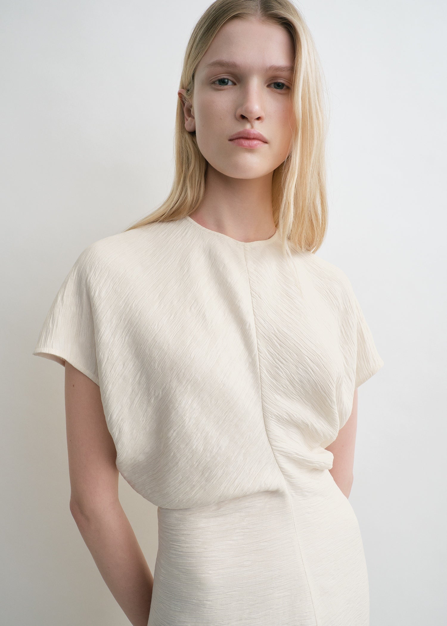 Slouch waist crinkled dress cream
