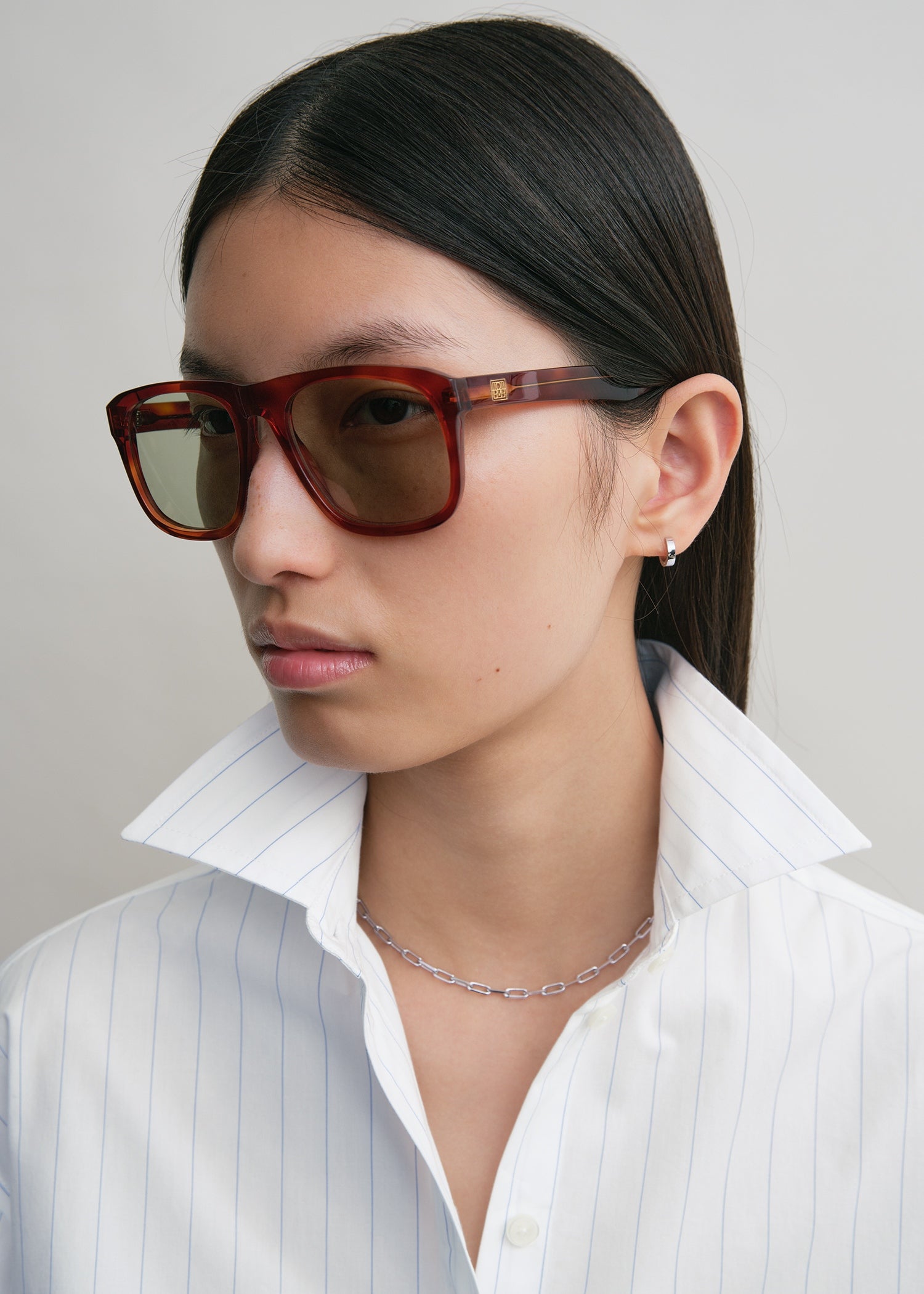 Navigator sunglasses havana