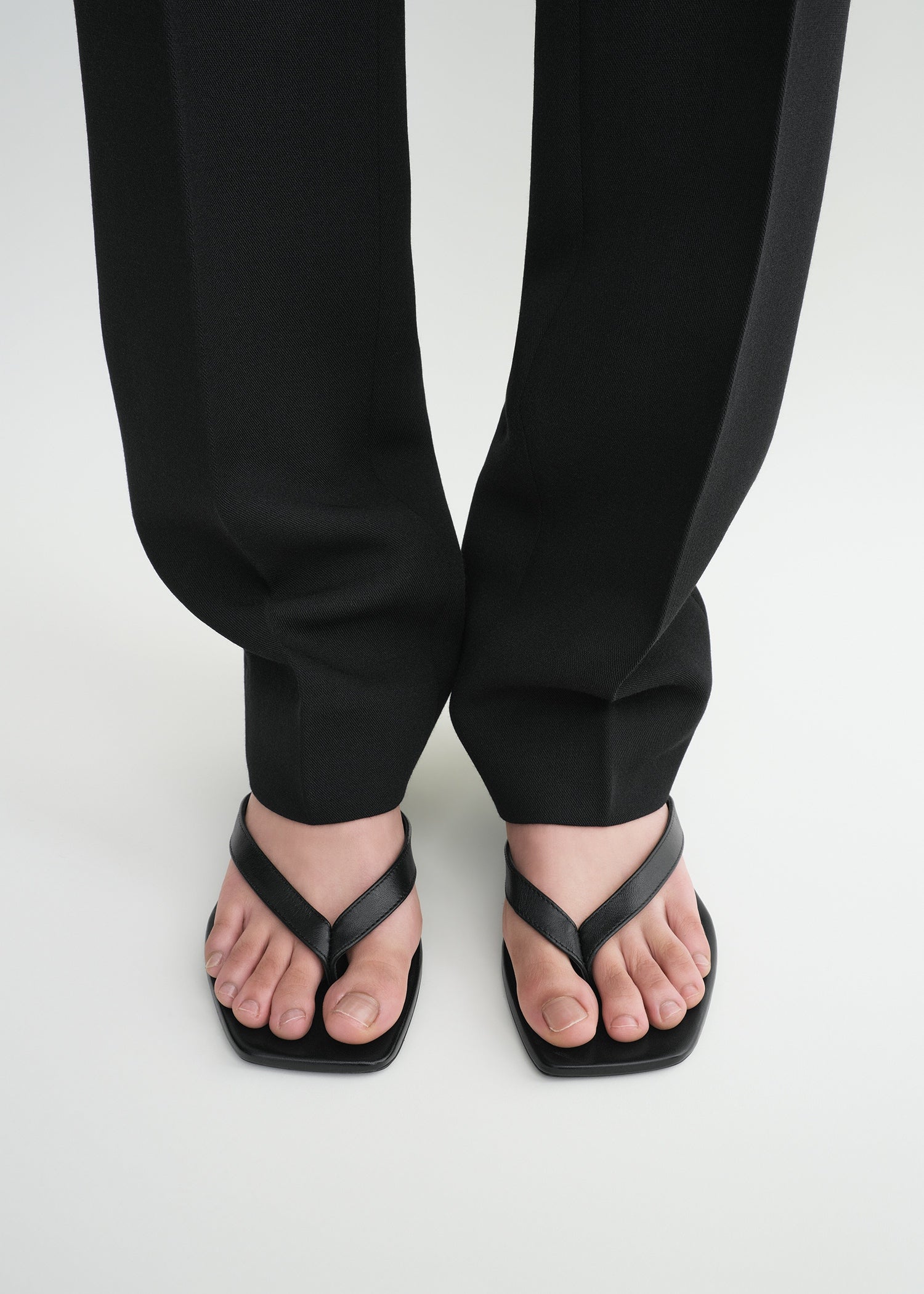 Leather heeled flip flops black TOTEME