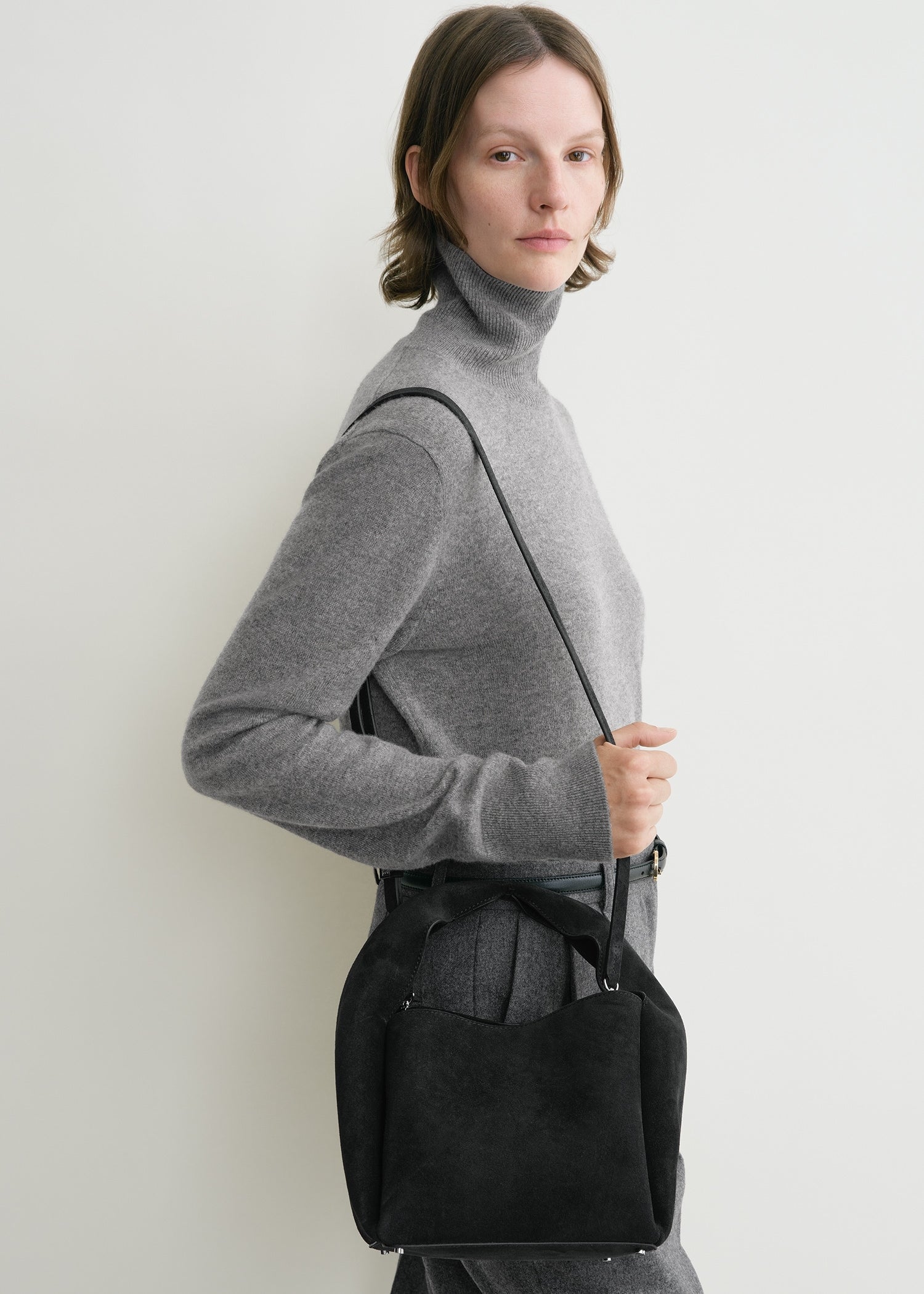 Suede bucket bag outlet