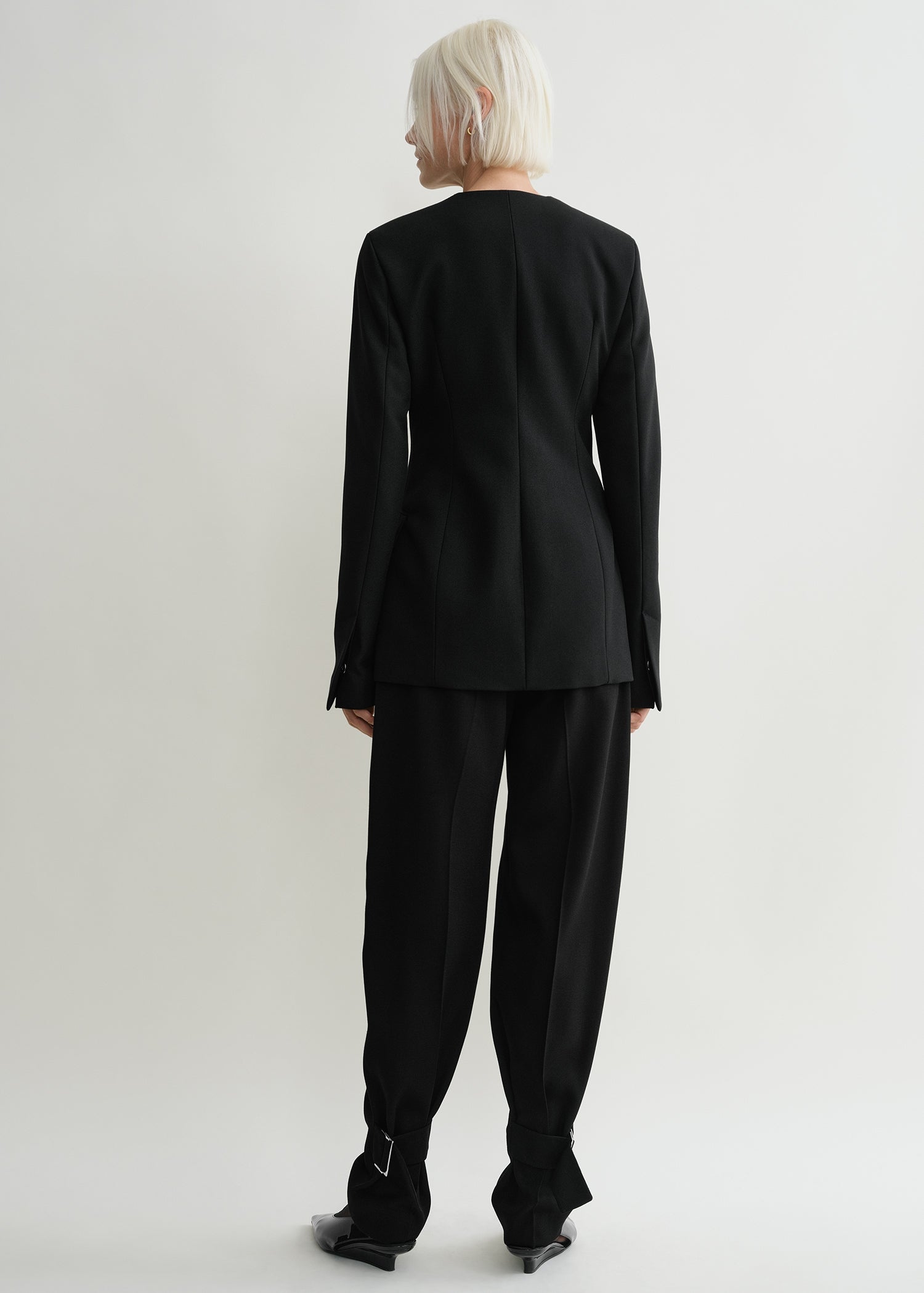 Collarless cinched jacket black