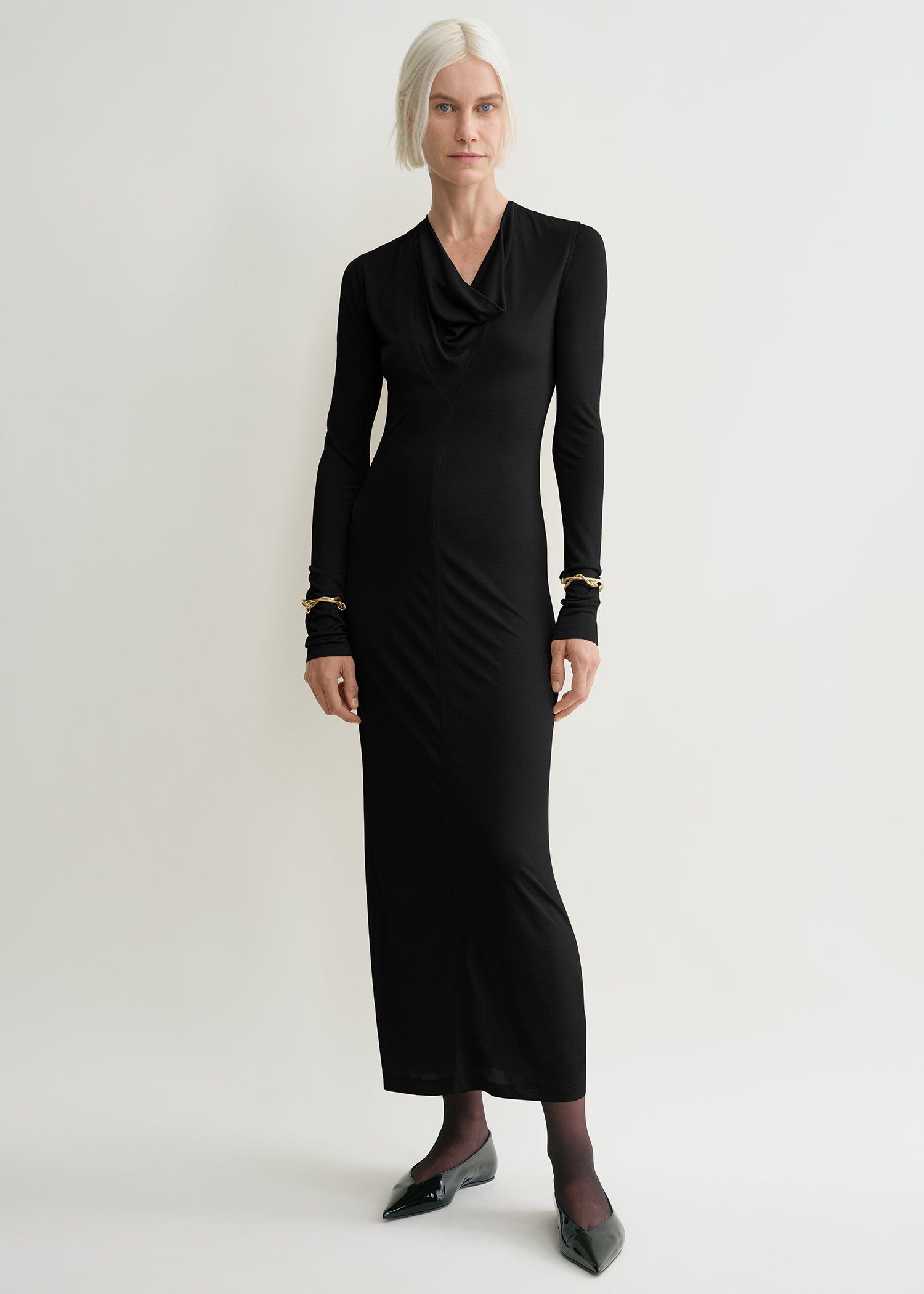 Draped V neck dress black