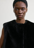 Plush shearling vest black