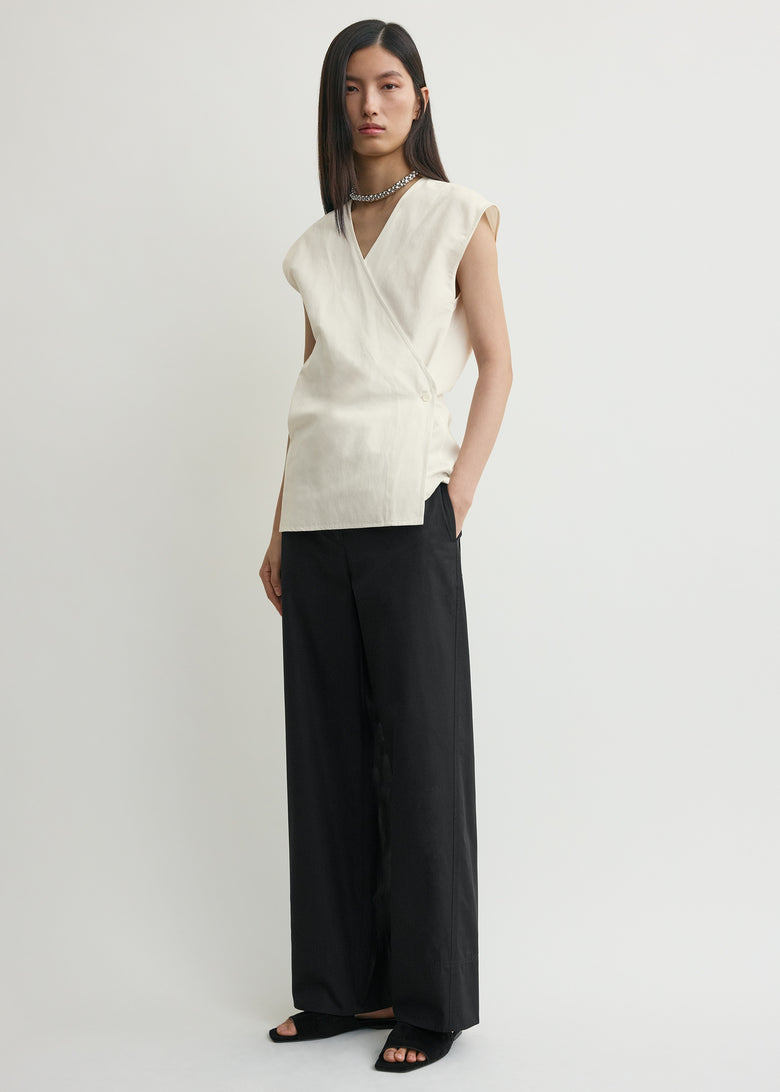 Short-sleeve wrap blouse off-white