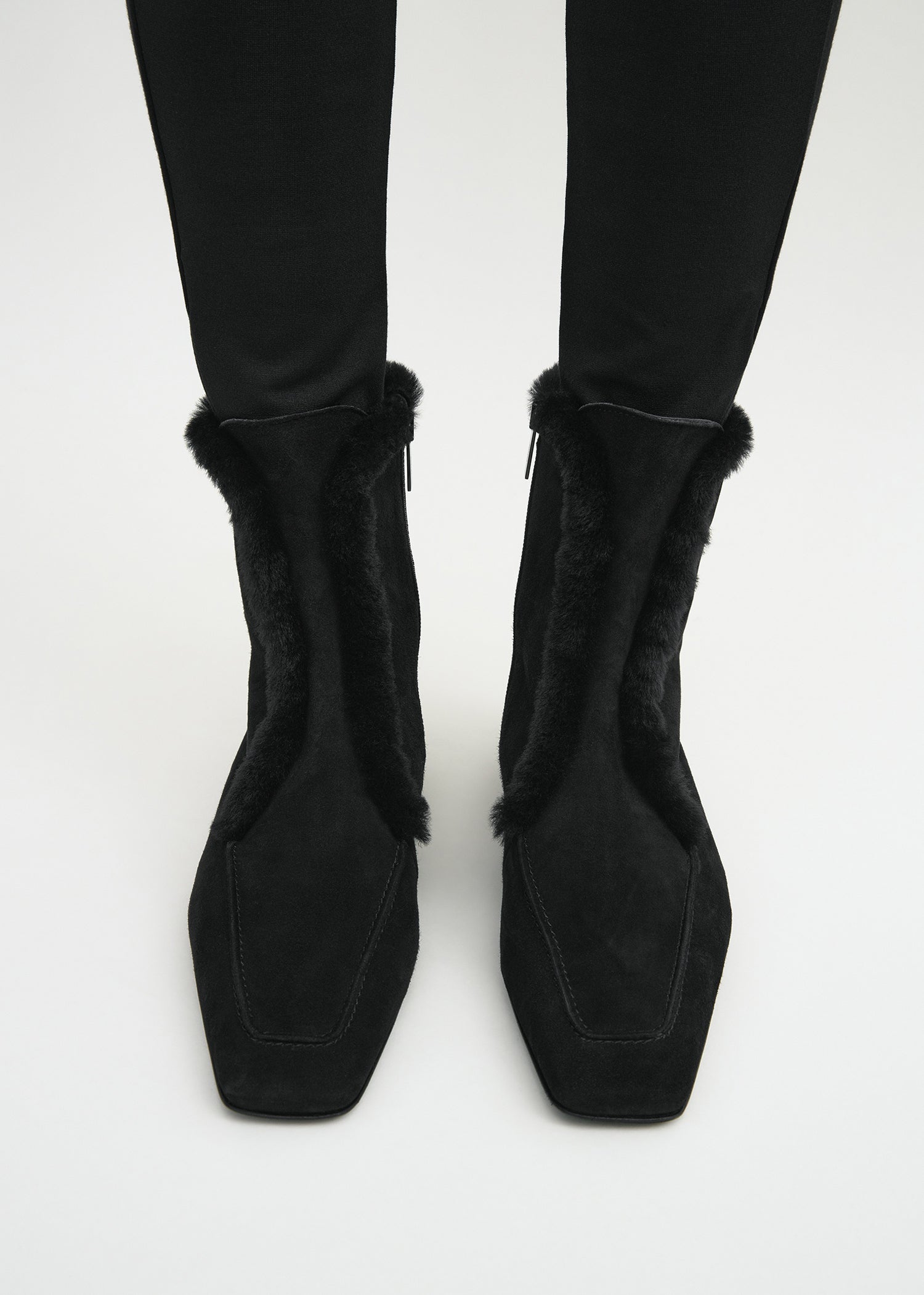 Zipped winter boots black
