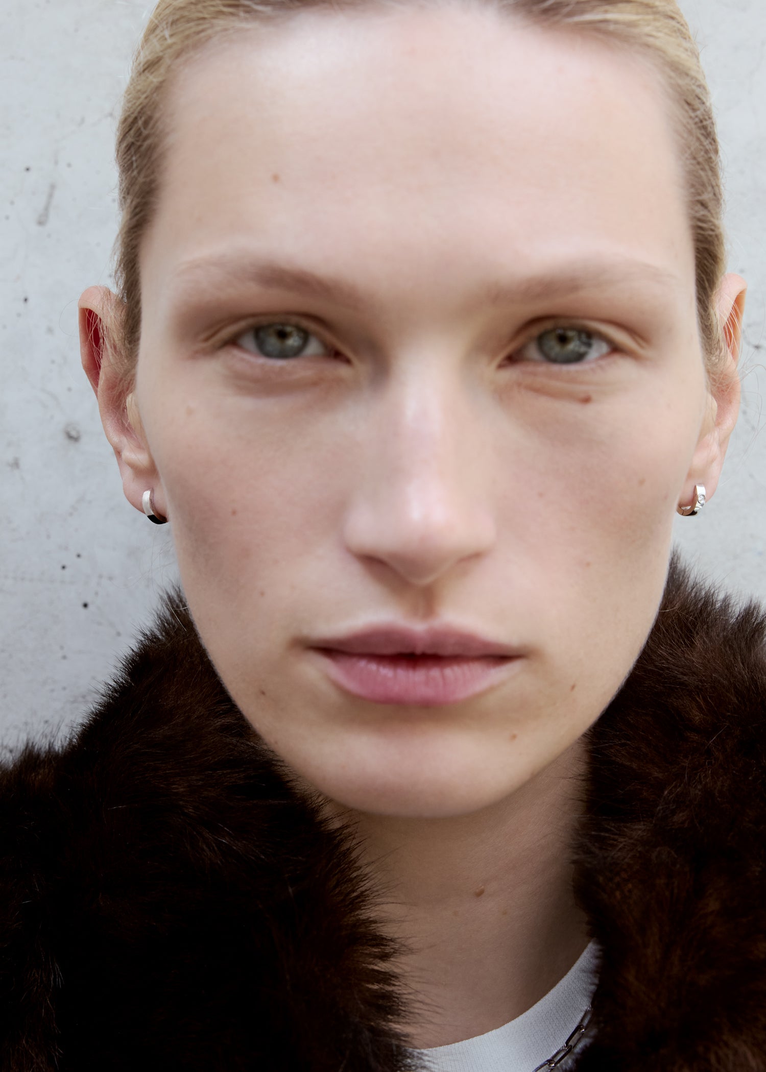 Bezel diamond hoops 18kt white gold