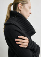 Funnel wool knit black