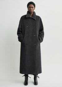 Shield coat charcoal