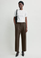 Pleated straight trousers bark