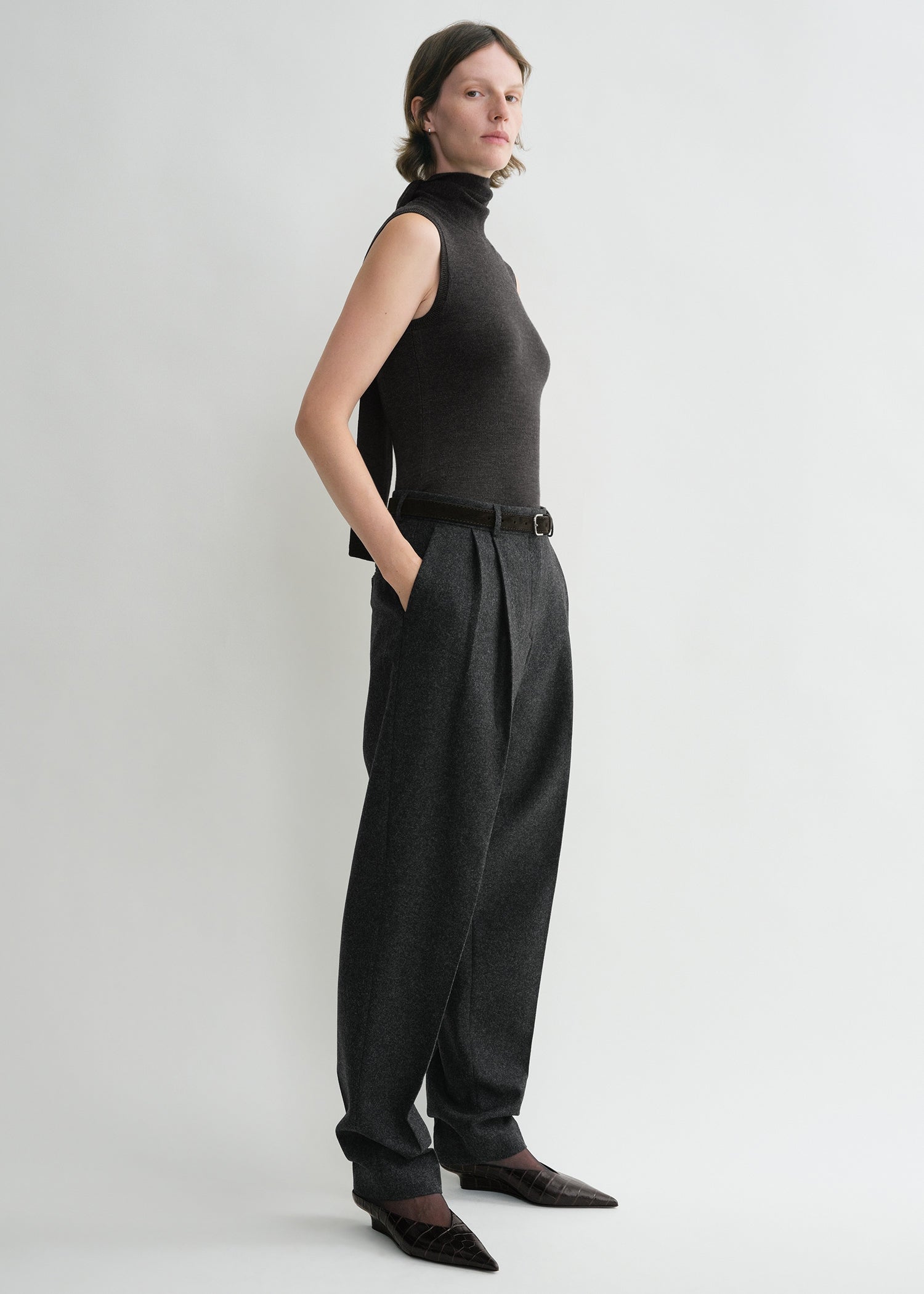 Sleeveless scarf knit dark grey melange