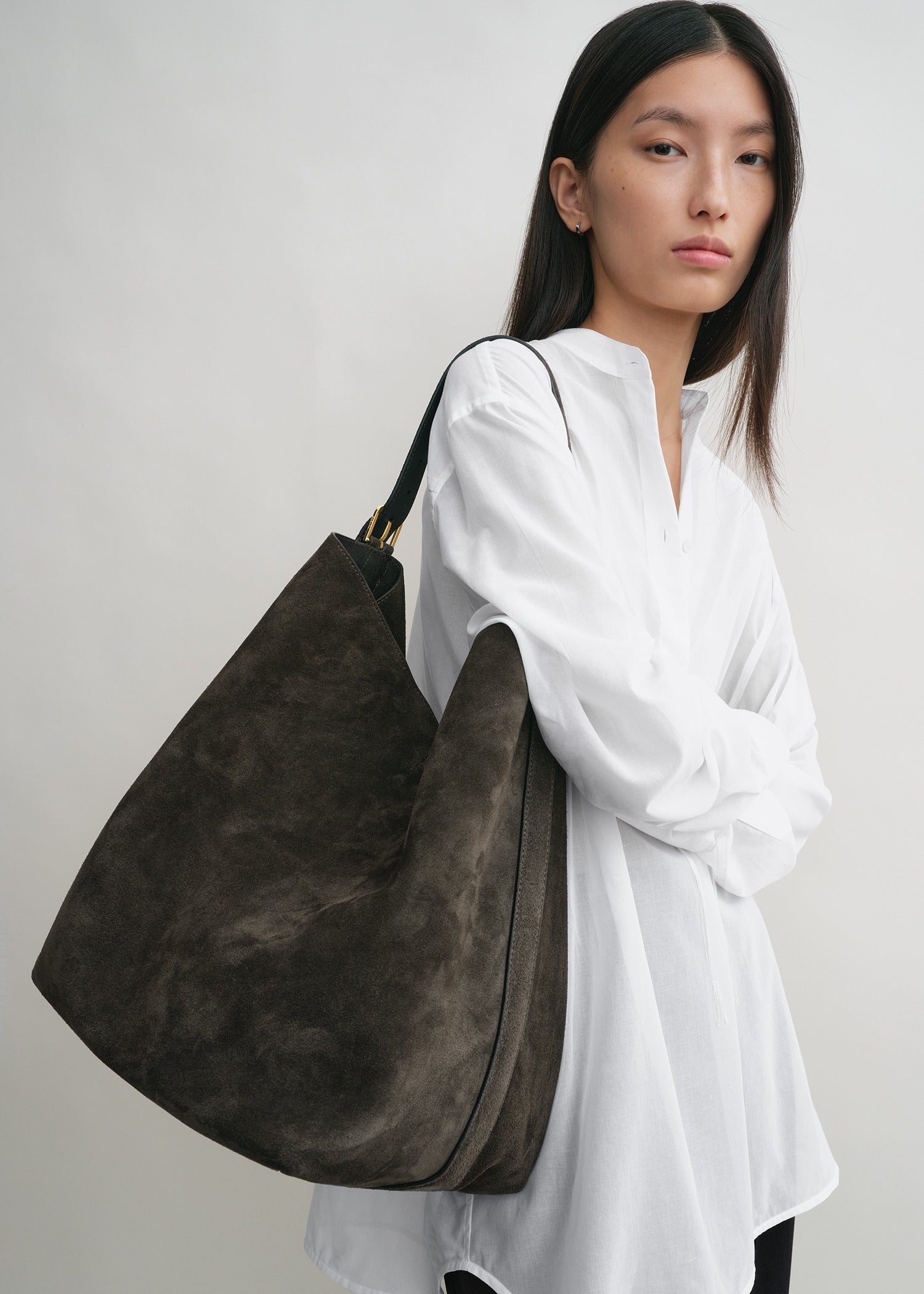 Belted suede tote pepper
