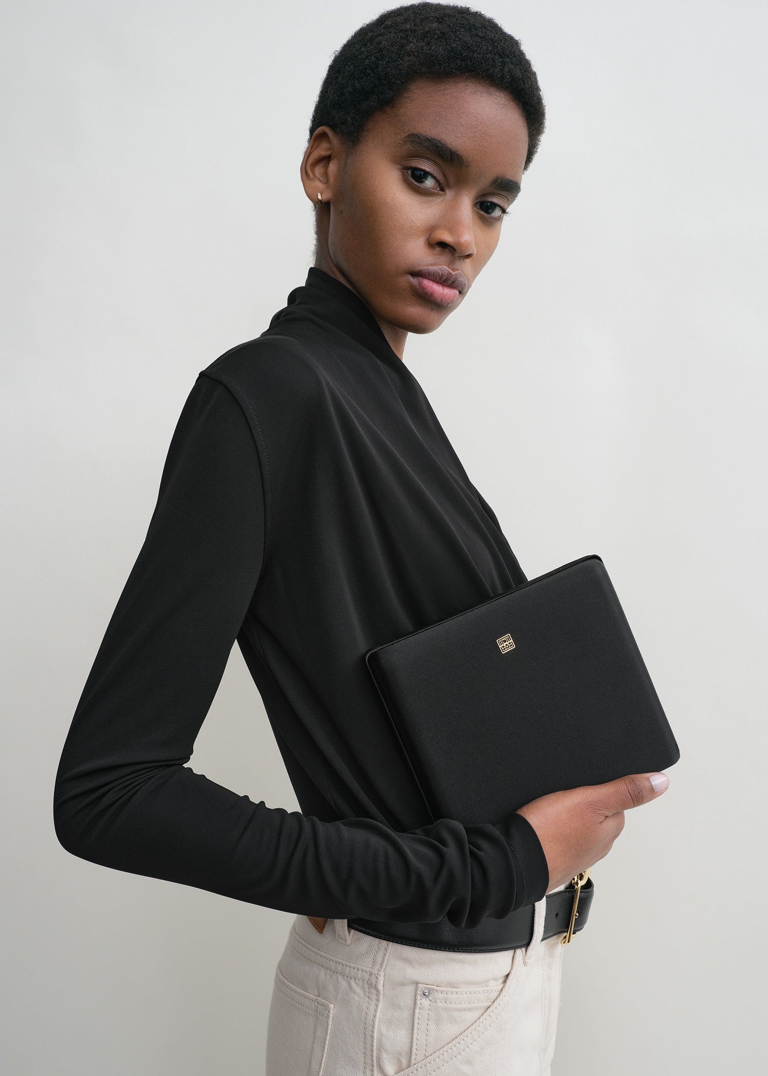 Satin box clutch black