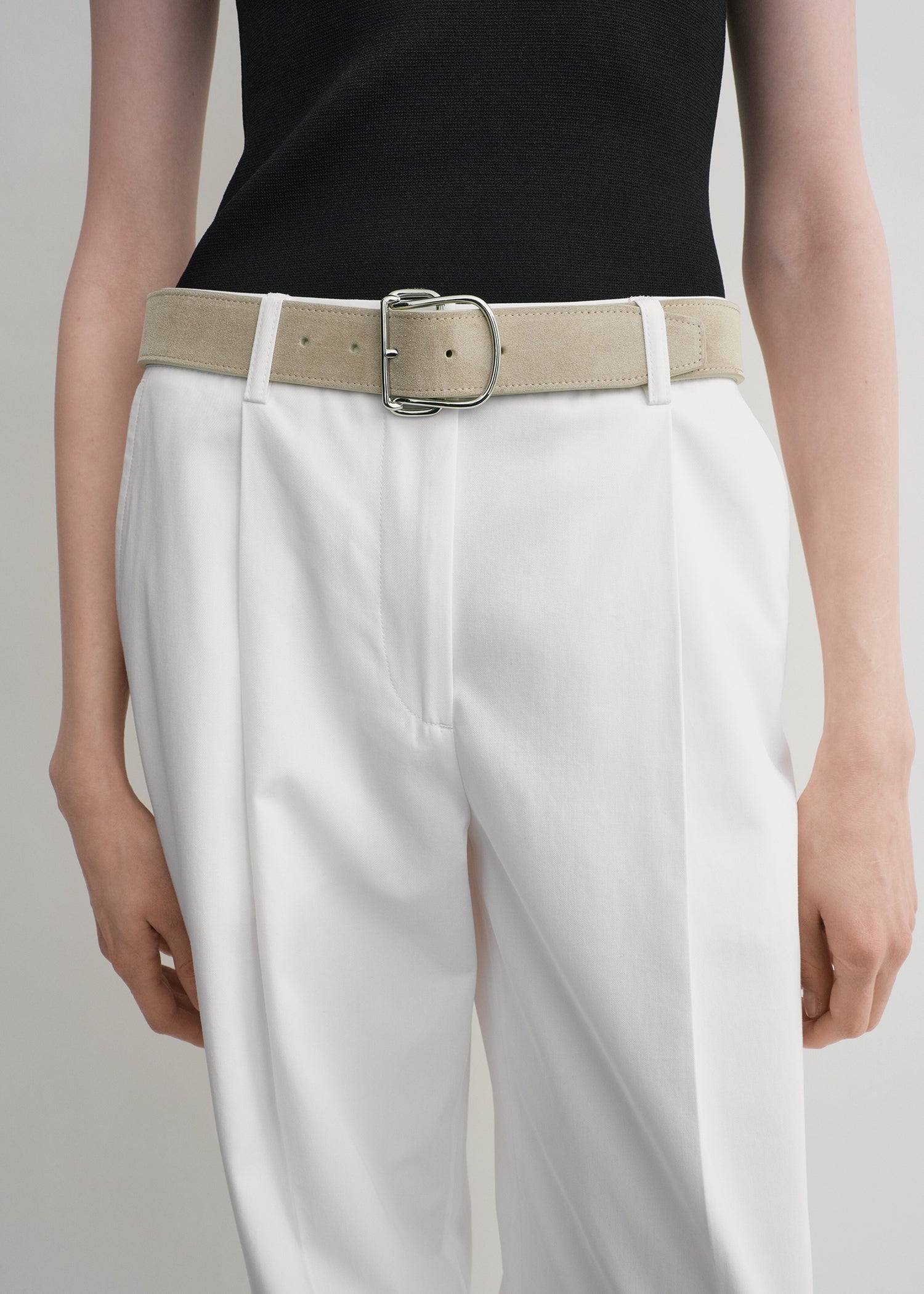 Swirl suede belt desert