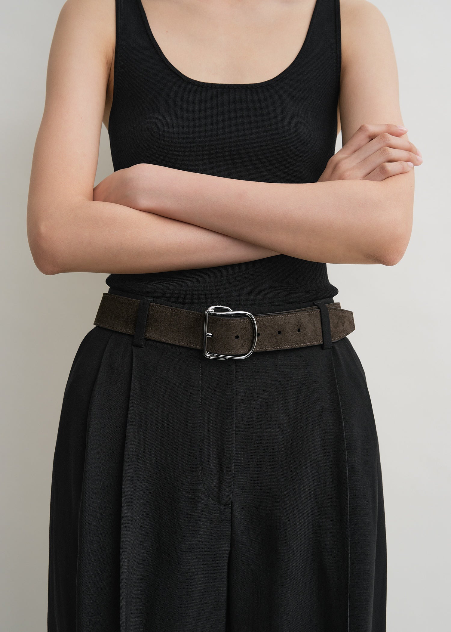 Swirl suede belt pepper