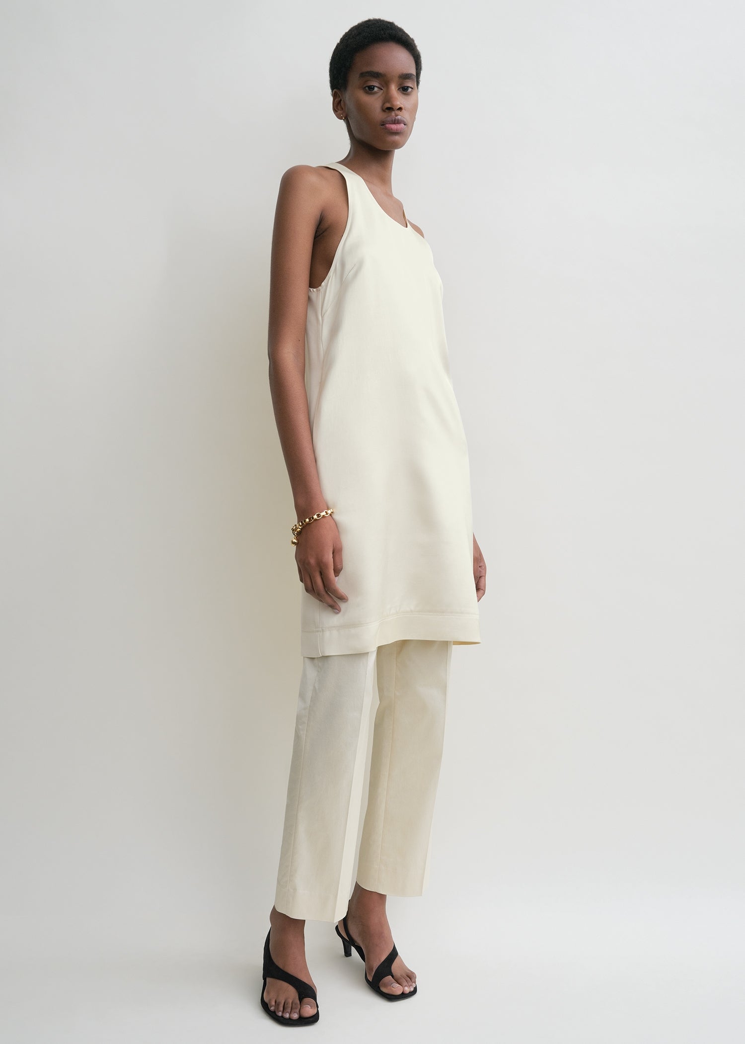 Scoop-neck dress ecru