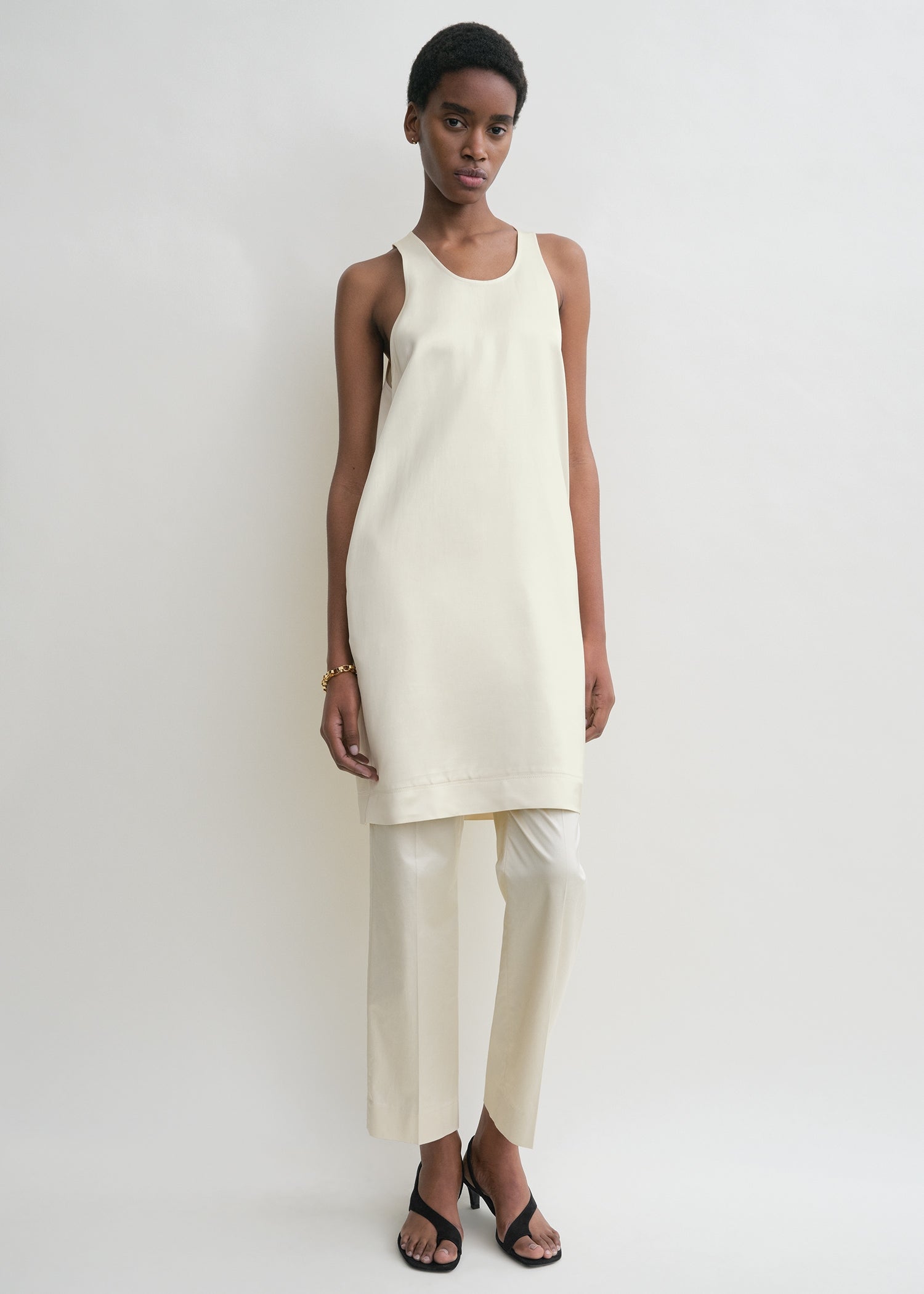 Scoop-neck dress ecru