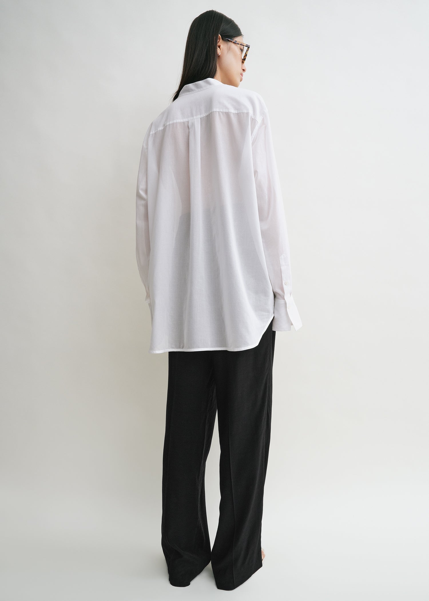 Stand-collar shirt white