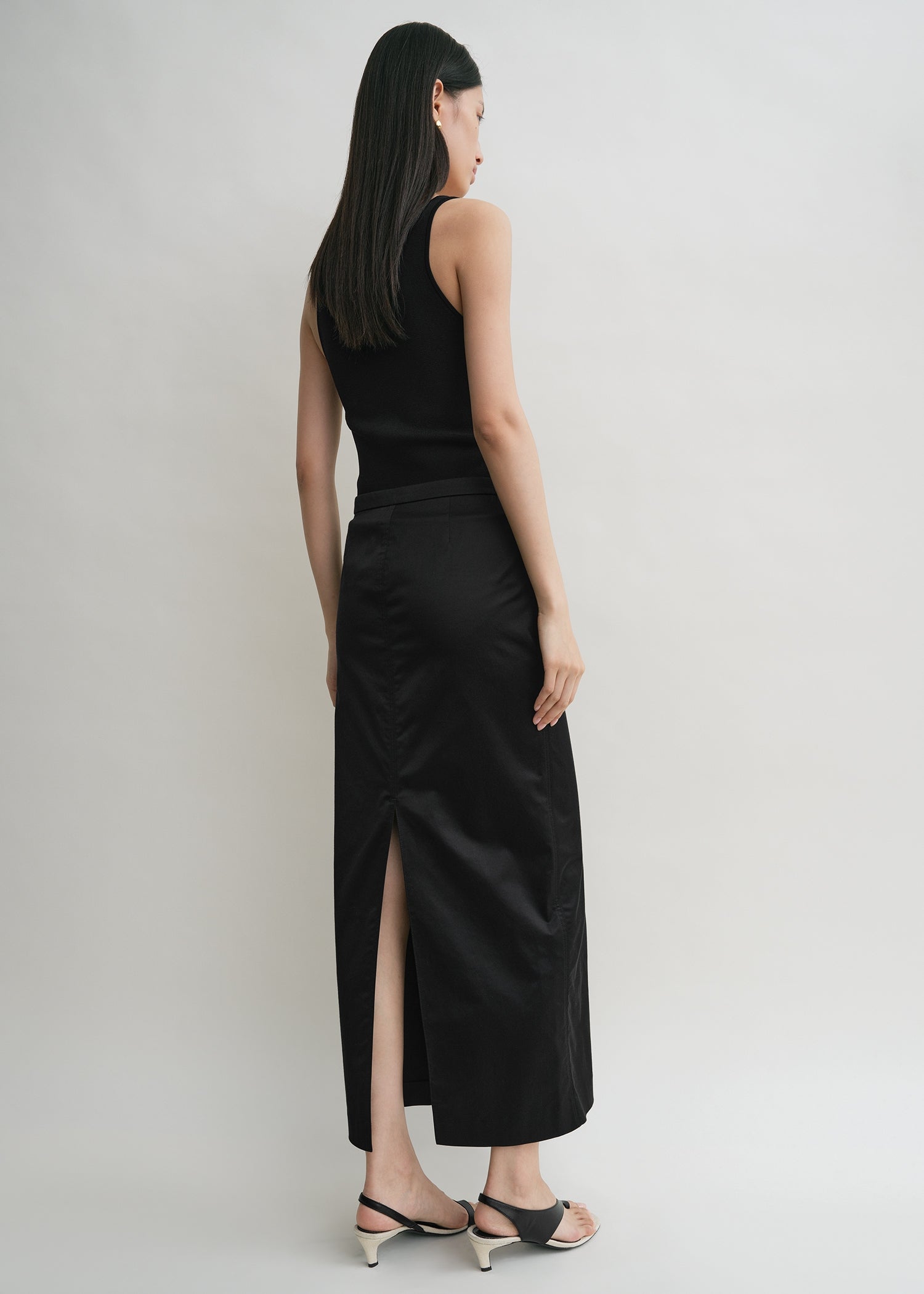 Straight skirt black