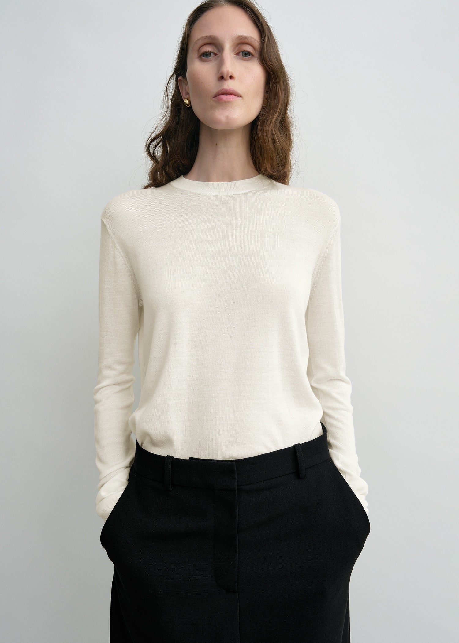 Fine crew knit ecru