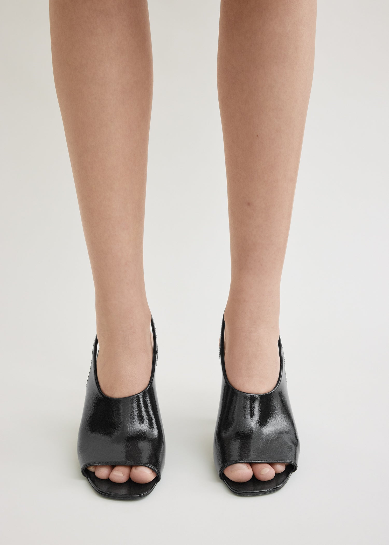 Contour naplack slingbacks black