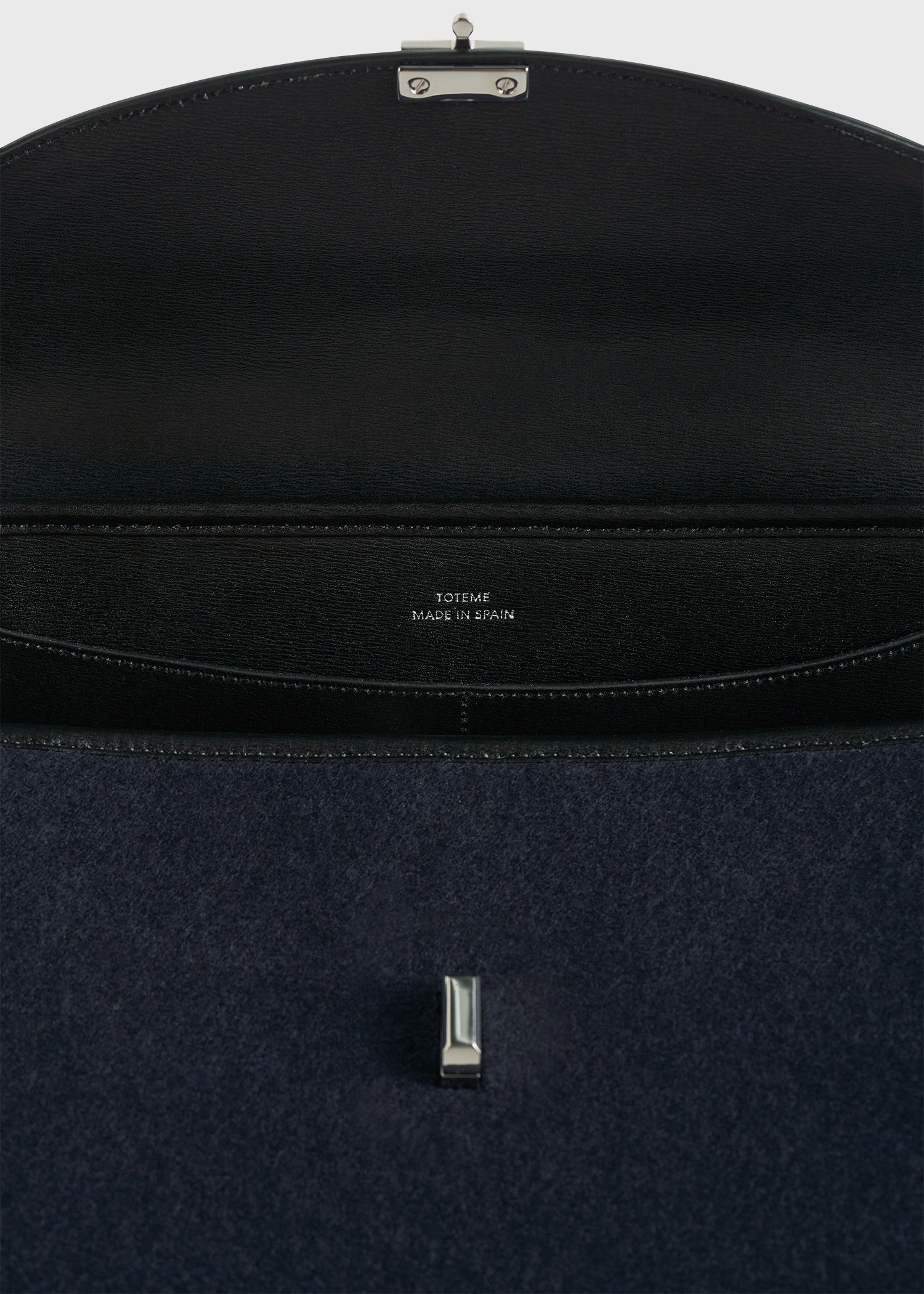 Winter weekender navy
