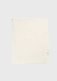 Classic winter scarf off-white