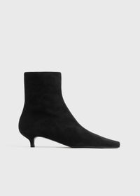 Slim suede ankle boots black