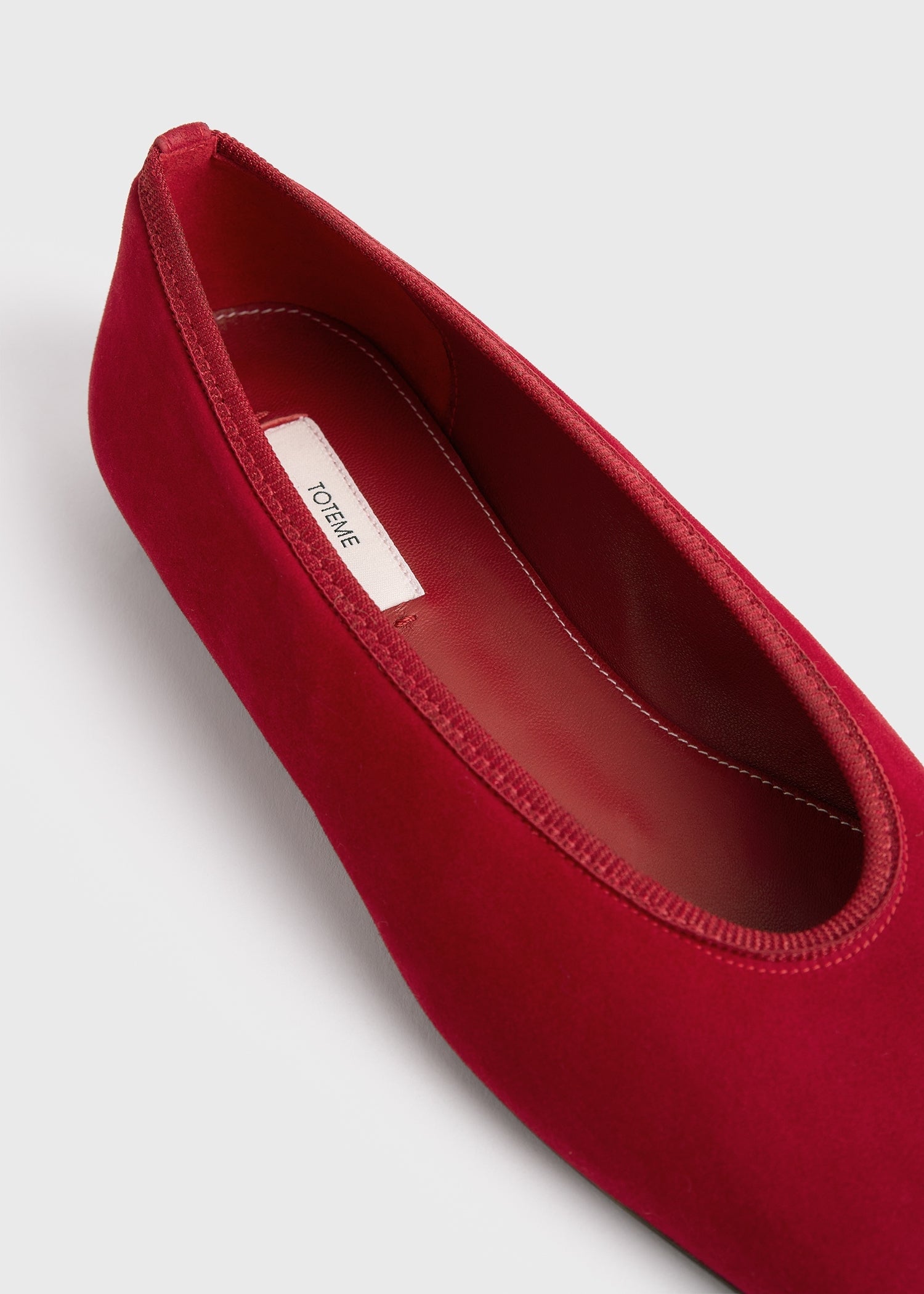 Minimalist suede ballerinas scarlet