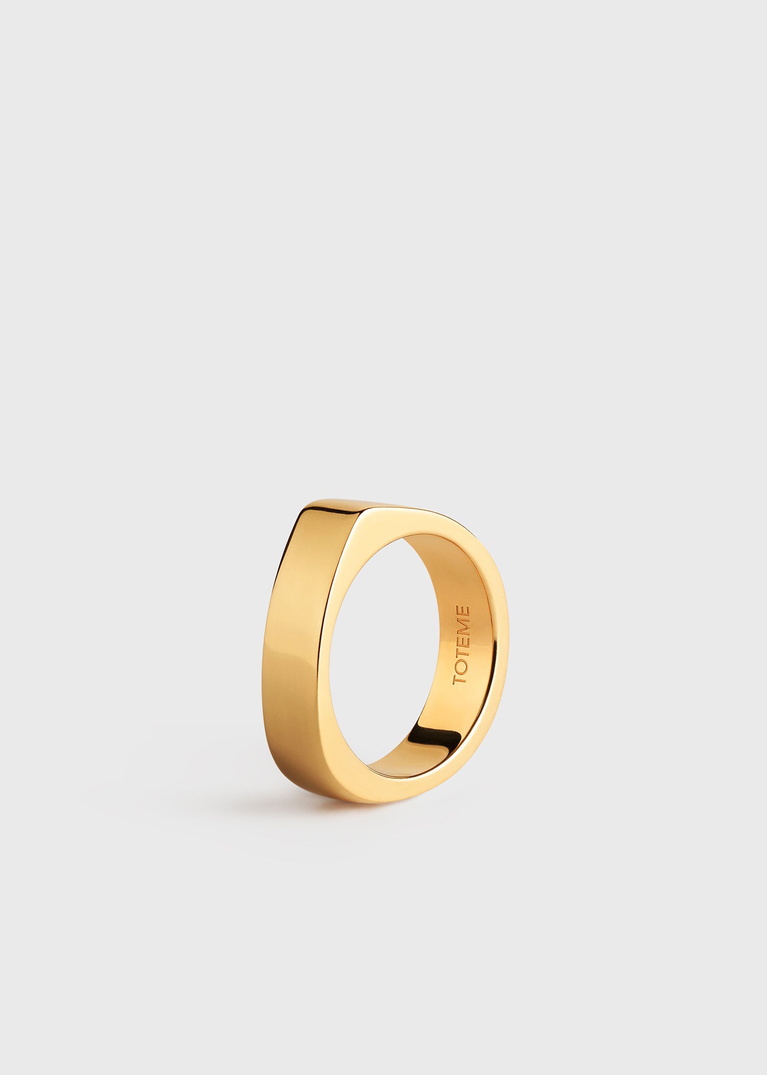 Signature rings gold hotsell