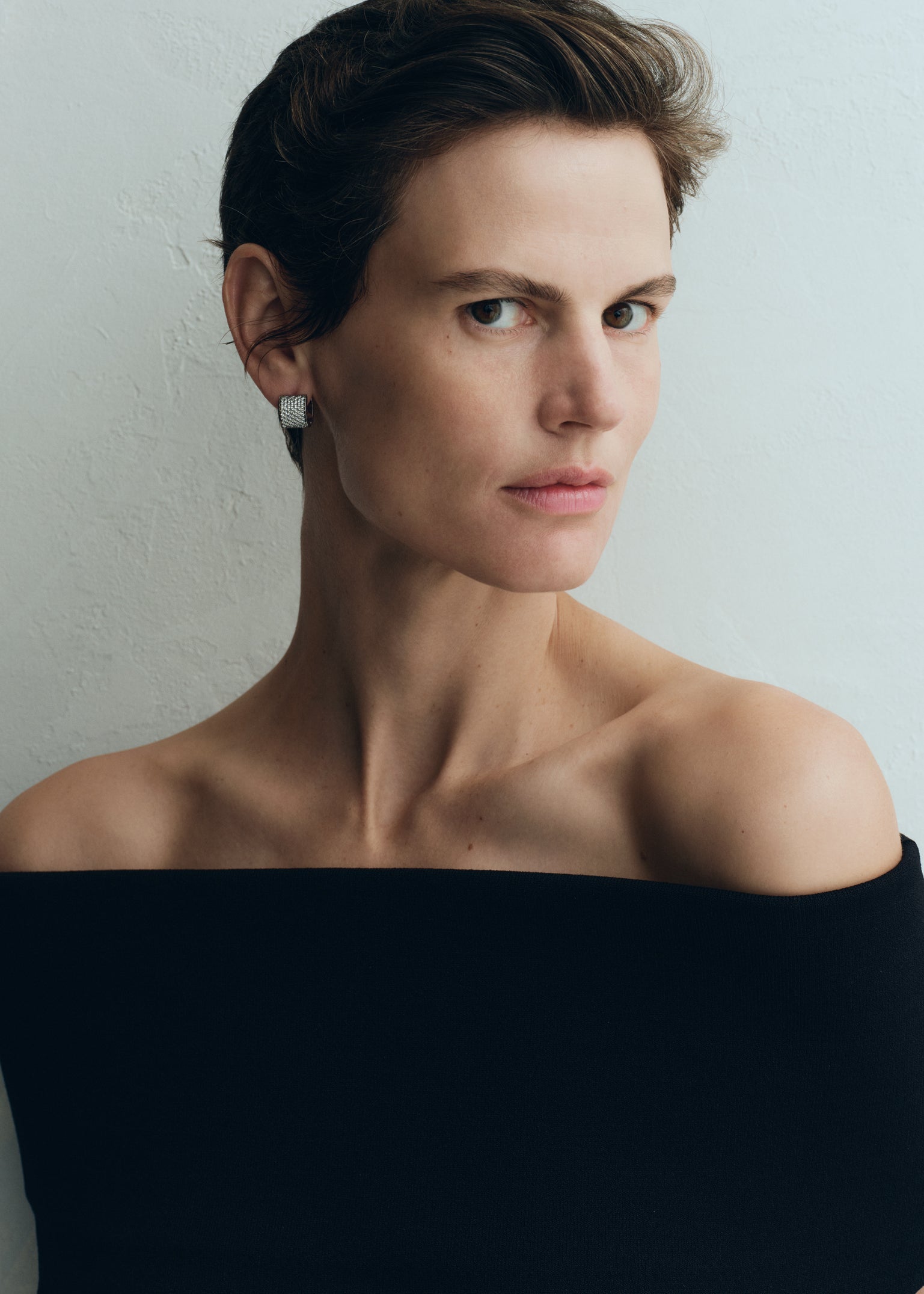 Signature pavé hoops silver