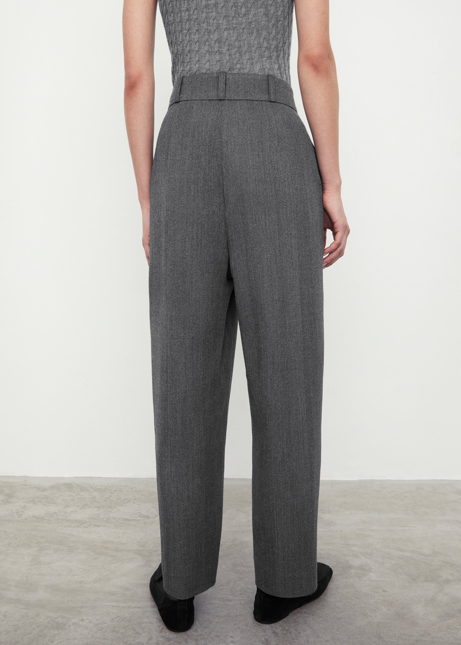 Deep pleat trousers grey herringbone